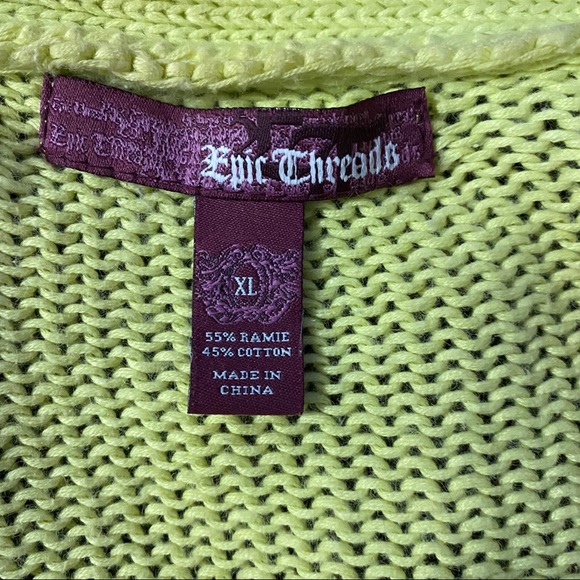 Epic Threds sweater - Picture 4 of 4